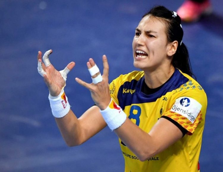Campionatul Mondial de handbal feminin. Cristina Neagu a primit trofeul pentru cea mai bună jucătoare din anul 2018