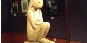 Continuă restituirea donațiilor efectuate în cadrul subscripției publice pentru achiziționarea sculpturii „Cumințenia Pământului”