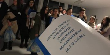 Colinde și daruri oferite de Asociația Tinerilor Catedralei Ortodoxe pacienţilor de la Spitalul Judeţean – foto