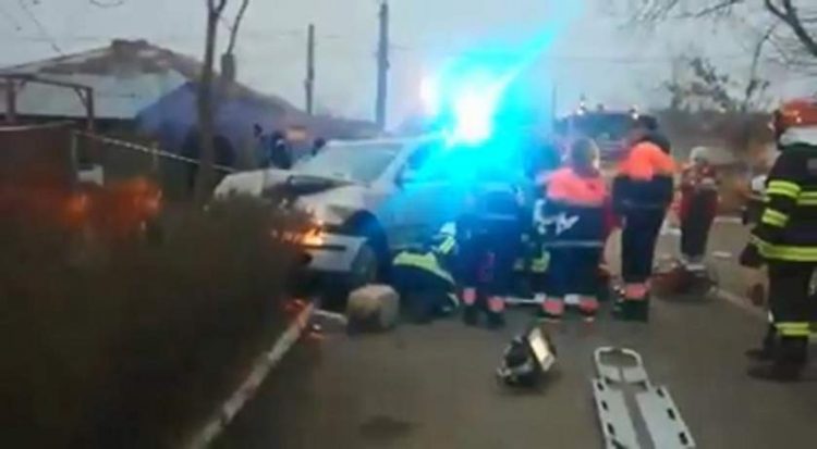 Un adolescent de 17 ani a murit într-un grav accident