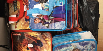 Peste 240 de cutii cu jucării contrafăcute ridicate de poliţişti