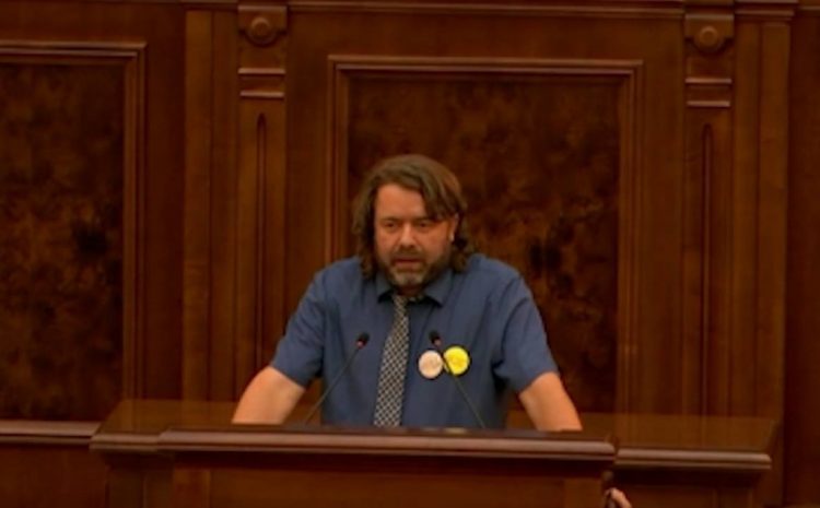 Senatorul Mihai Goţiu îl acuză pe Dan Barna că încearcă să distragă atenţia de la „problemele cu excluderile abuzive”