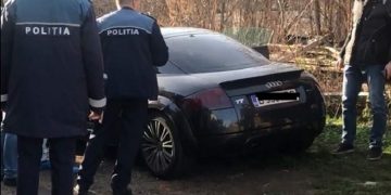 Destin tragic pentru doi tineri iubiţi, care au sfârşit împreună, intoxicaţi cu gaze, după ce au adormit într-un Audi 