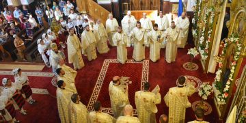 Duminica la Catedrala istorică „Adormirea Maicii Domnului” din Municipiul Baia Mare.