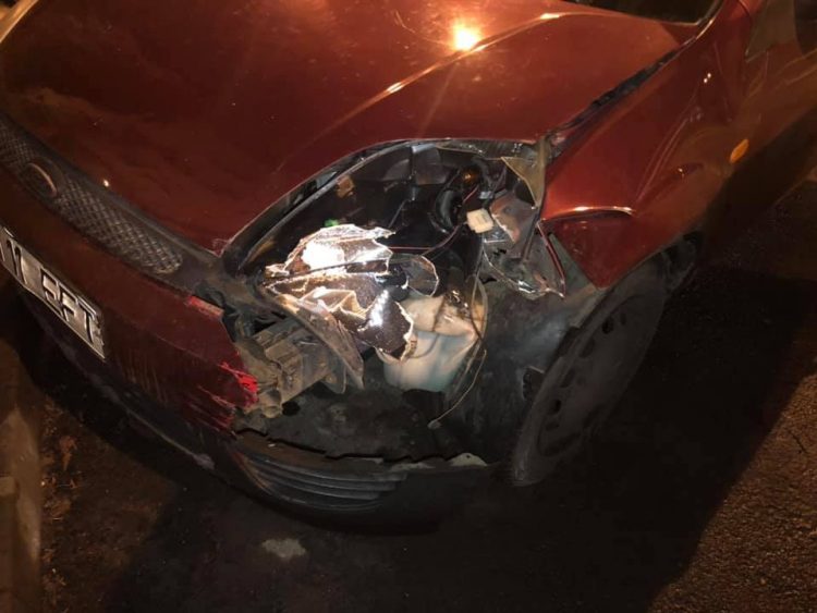 Trei mașini parcate în Baia Mare, distruse de un șofer inconștient. Păgubiții caută făptașul pe Faceboook