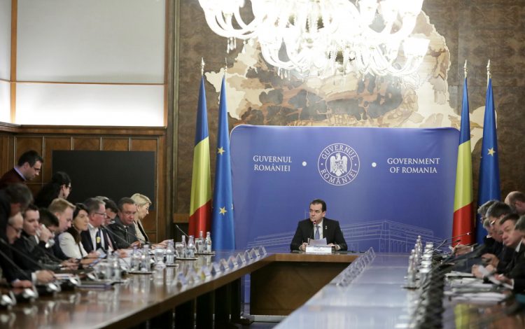 Guvernul Orban blochează la CCR creșterile salariale votate de PNL