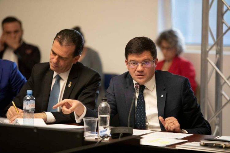 Ministrul liberal al Mediului a „tocat” 350.000 de euro pentru a proteja 3 vipere