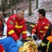 Desfășurare impresionantă de forțe pe malul Lacului Firiza. Două „victime” scoase din apele înghețate
