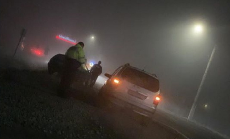 De ultim moment: Ceața pune probleme șoferilor. Accident în Recea