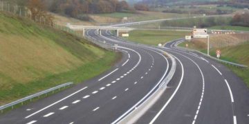 România nu va fi lăsată să își construiască autostrăzi peste Carpați! Ce interese străine ne blochează, în realitate?