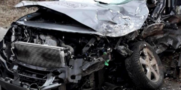 Un polițist a provocat un accident rutier soldat cu patru răniți