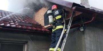 Galerie foto – Incendiu în localitatea Săsar – Actualizare