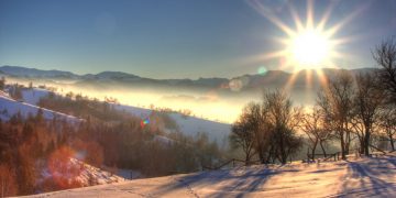 Vreme predominant frumoasă azi în judeţ