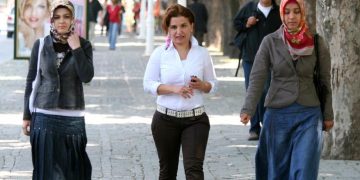 Partidul lui Erdogan vrea să-i amnistieze pe violatorii de copii care se căsătoresc cu victimele lor