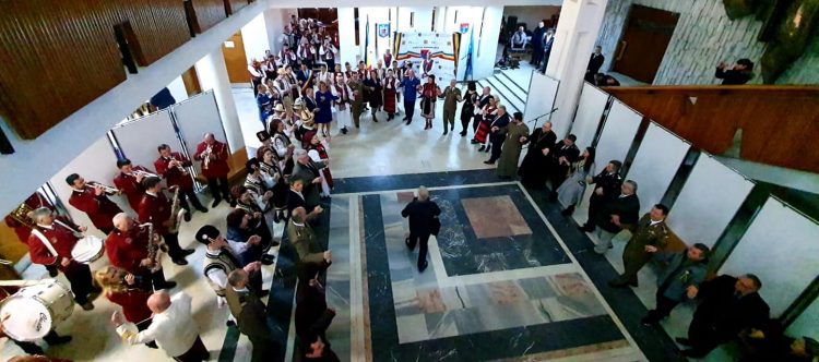 Mica Unire sărbătorită în holul Palatului Administrativ din Baia Mare