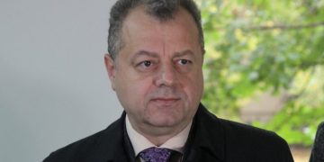 Mircea Banias, ultima achiziţie a PNL, bate recordul la traseism