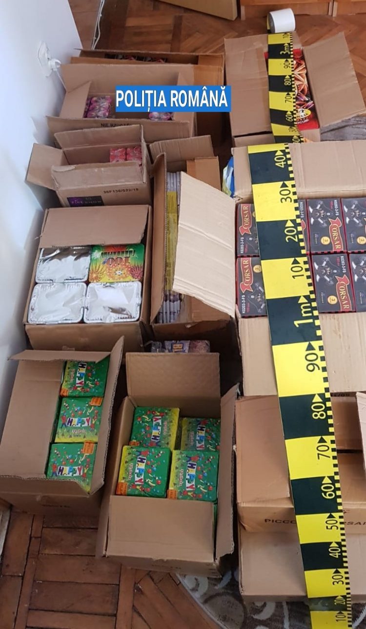 Peste 74 de tone de articole pirotehnice, de peste 2,2 milioane de lei, confiscate în urma acţiunii „Foc de Artificii”