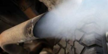 Un primar a făcut propunerea: maşinile sub Euro 4 să fie interzise în România