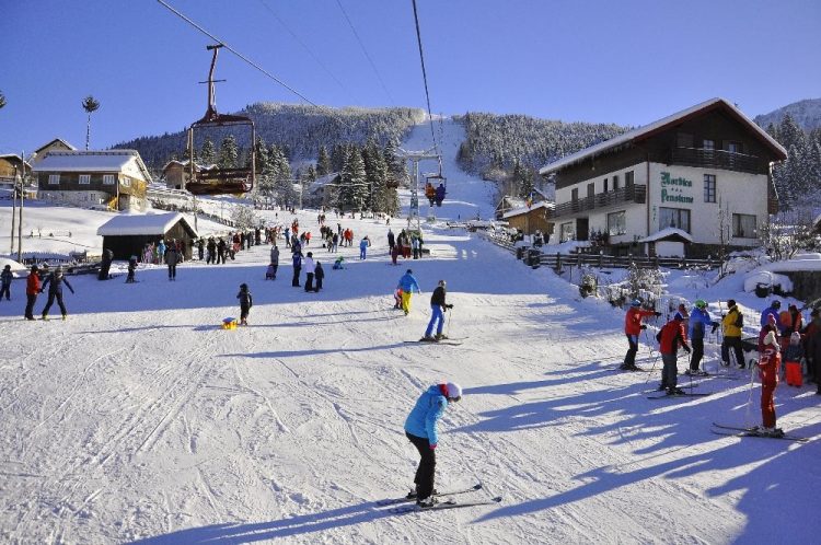 Ce recomandă salvamontiştii persoanelor pasionate de schi