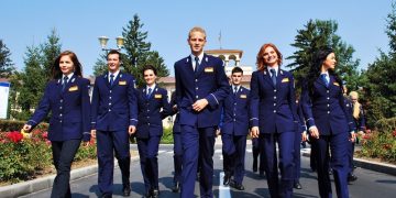 Aglomeraţie la admiterea în şcolile de poliţie. Nouă pe un loc la Poliţie, Frontieră, şi Jandarmerie