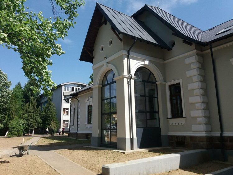 Testări pentru înscrierea la Colegiul de Arte