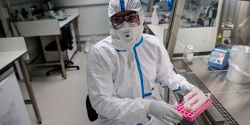 Bilanțul victimelor epidemiei cu coronavirus crește alarmant. Sunt 304 de decese