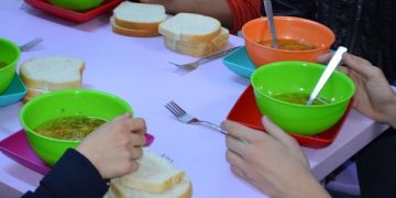 Două școli din Maramureș cuprinse în programului „Masa caldă”, în acest an