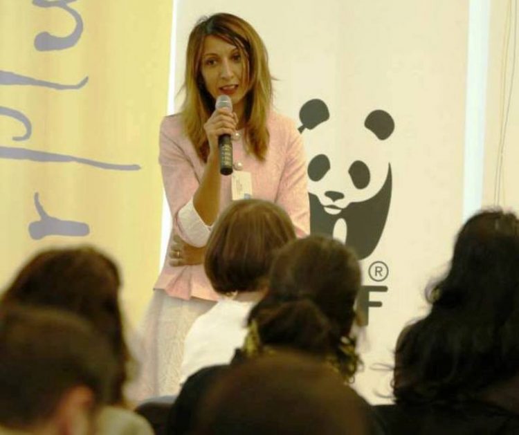 O profesoară din Baia Mare face parte din grupul Anti-Bullying al Ministerului Educației pentru  elaborarea normele de aplicare ale Legii anti-violență în școli!