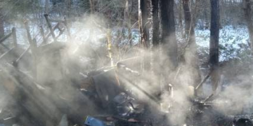 Incendiu în Baia Sprie. Au intervenit trei echipaje