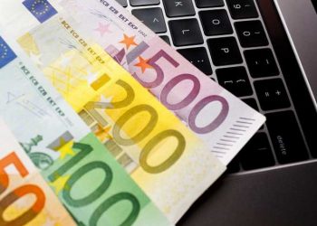 Fondurile publice pentru urgenţe, privatizate peste noapte, fără dezbatere publică!