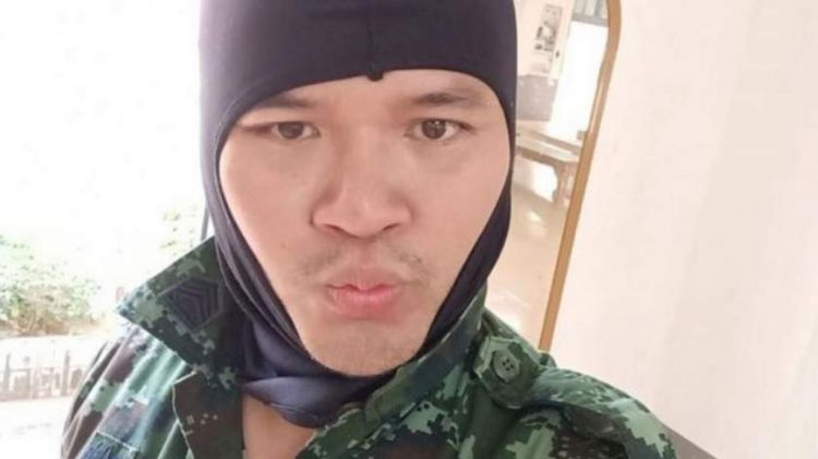 Soldatul care a ucis la întâmplare 17 oameni a postat pe Facebook: ”Să renunţ?”