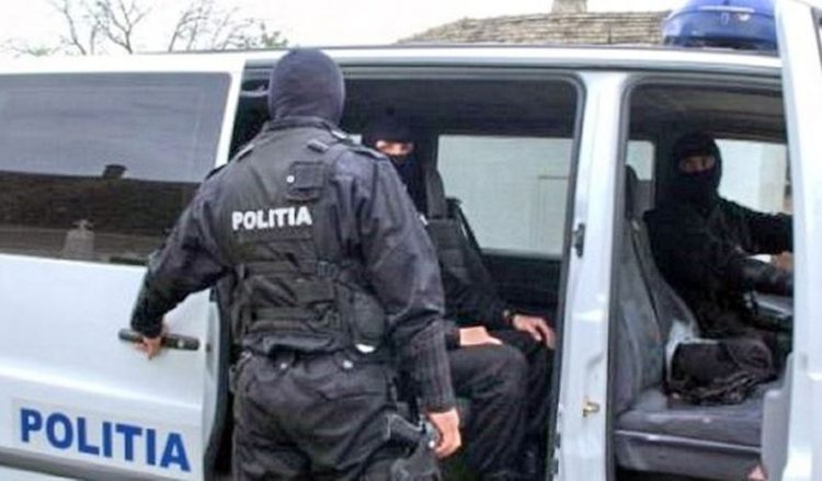 Sancţiuni contravenţionale de aproximativ 10.000 de lei aplicate sâmbătă noaptea în cluburi din Baia Mare