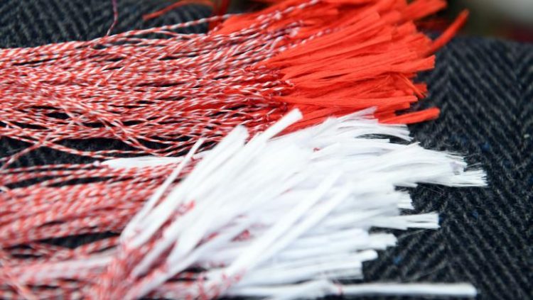 Comercianţii care vindeau mărţişoare fără să deţină autorizaţie, sancţionaţi de poliţiştii din Şomcuta Mare