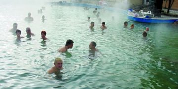 Bătaie pe biletele de tratament repartizate pensionarilor din Maramureș