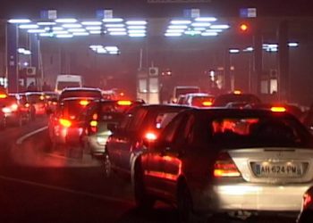 Atenţionare de călătorie pentru Bulgaria: cozi uriașe în vămi