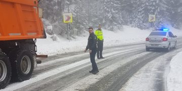 Duminică, acţiune de amploare pentru depistarea vitezomanilor