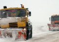 Utilajele de deszăpezire acționează pe drumurile județene din Maramureș