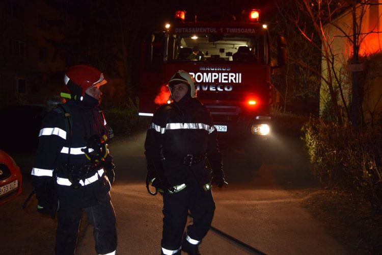 Trei deţinuţi au murit şi doi sunt în stare gravă după un incendiu la Penitenciarul Satu Mare