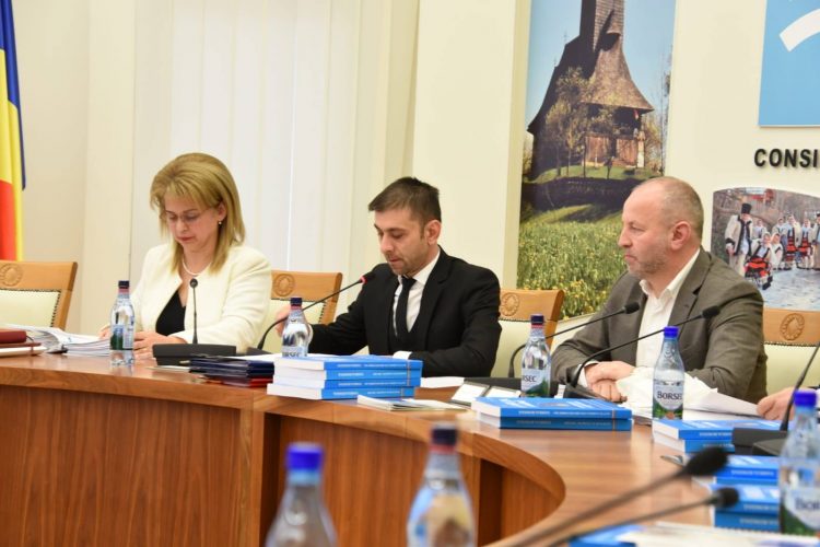 Salariile angajaților DGASPC Maramureș, acoperite pentru șase luni de către guvernanți