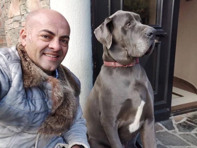 Inconștiență. În timp ce autoritățile au interzis asta, un fost primar vrea să amenajeze o piață de alimente