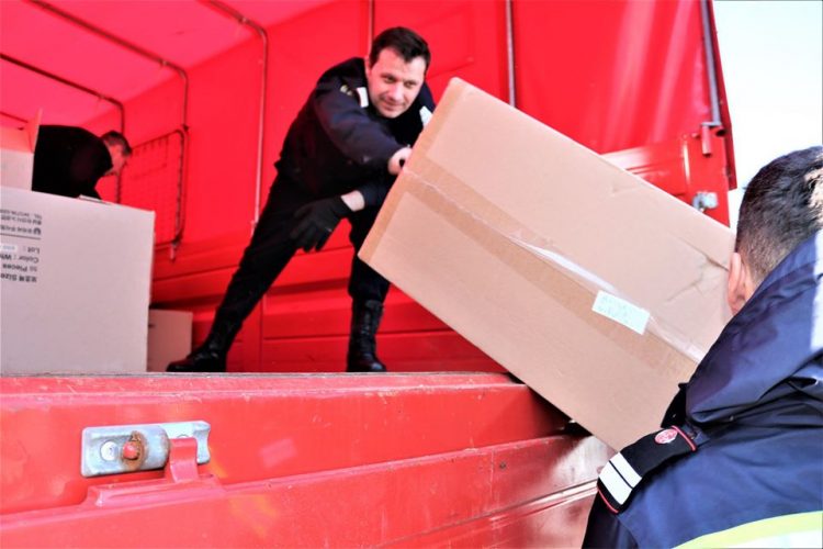 Dotări pentru cei din linia întâi. Pompierii și medicii maramureșeni au primit echipament! – FOTO