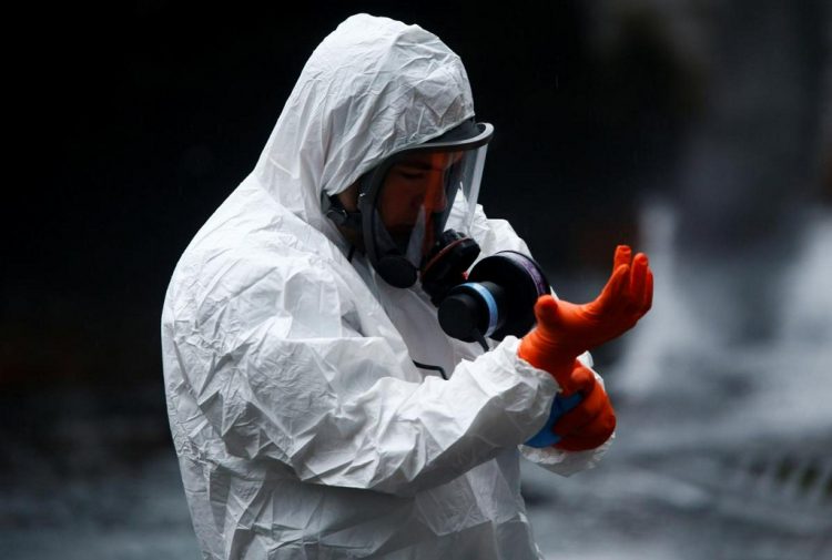 Suntem pe cont propriu. Scapă cine poate!