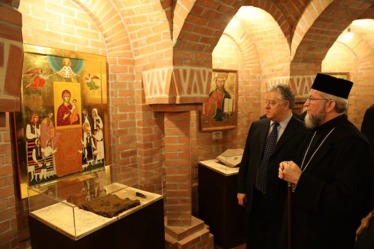 Icoane vechi din secolele al XVII-lea şi al XVIII-lea au fost expuse pentru închinare la Baia Mare