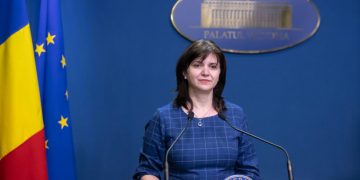 BREAKING – Ministrul Educației: Școlile rămân închise până după Paște