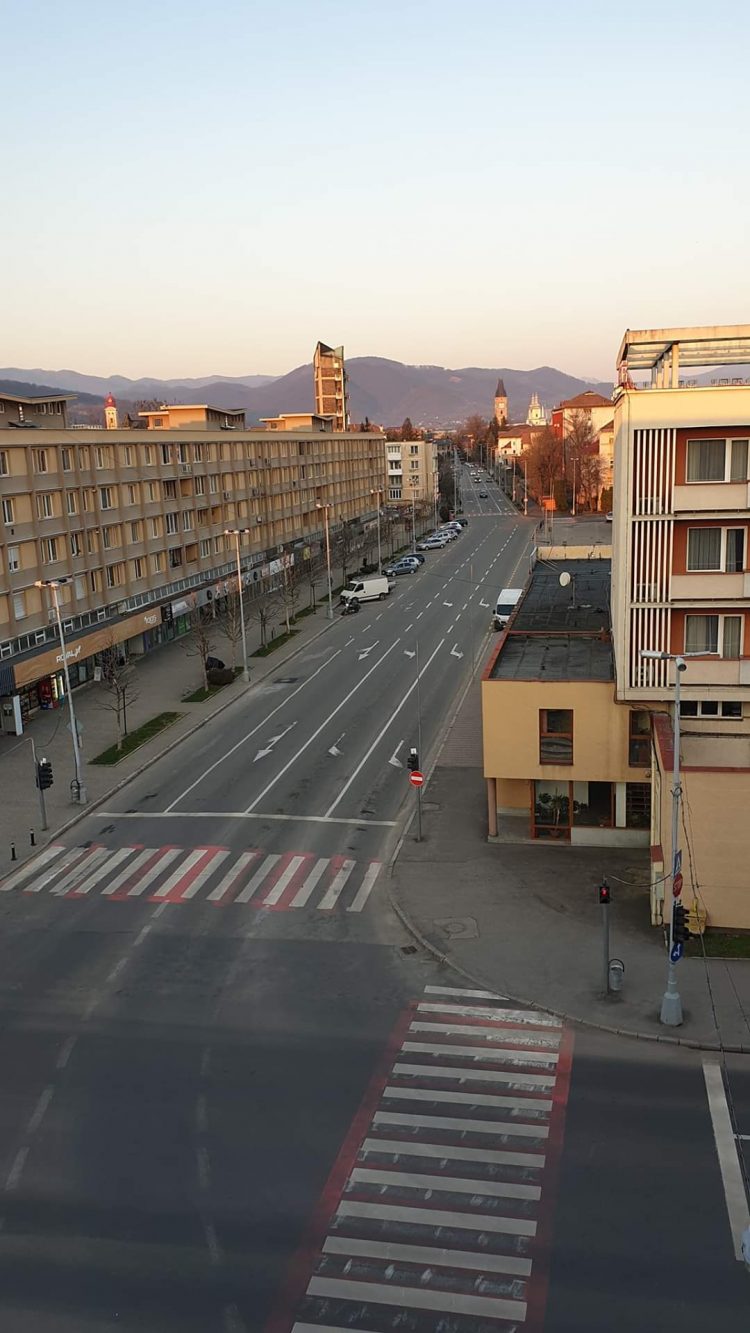 Este oficial! Carantină totală: Nu mai ieșim din casă decât la job sau după alimente – VIDEO