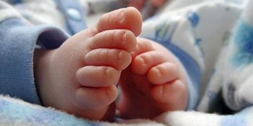 Alertă nouă de coronavirus: un bebeluș de opt luni, suspect de infecție, internat la spital