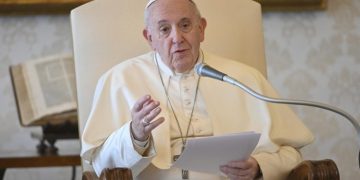 Rugăciunea Papei Francisc. Este fără pecedent!