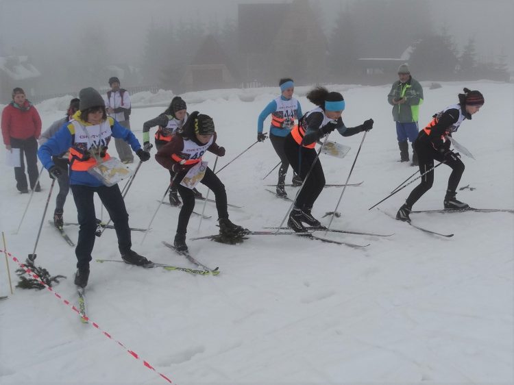 Sportivii de la CS Știința Electro Sistem Baia Mare, pe podium la Campionatele Naționale de Orientare pe Schiuri – foto