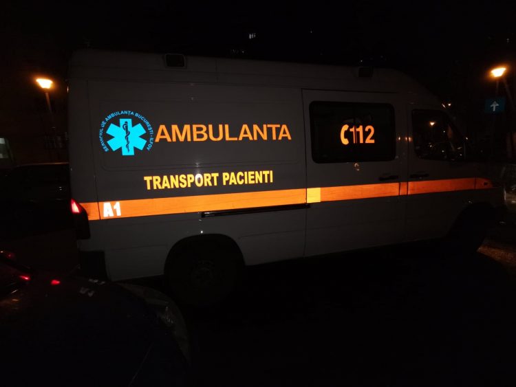 Protest la Ambulanta Mehedinți, după ce un pacient a ieșit pozitiv la Covid-19
