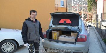 Şi-a modificat sistemul de închidere al portbagajului pentru a ascunde țigări de contrabandă în valoare de 29.000 lei